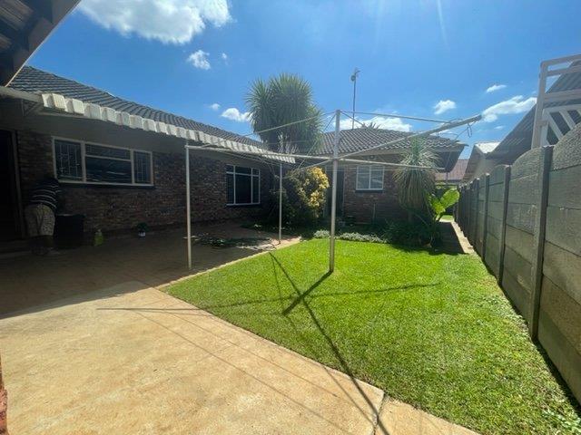 3 Bedroom Property for Sale in Potchefstroom Rural North West